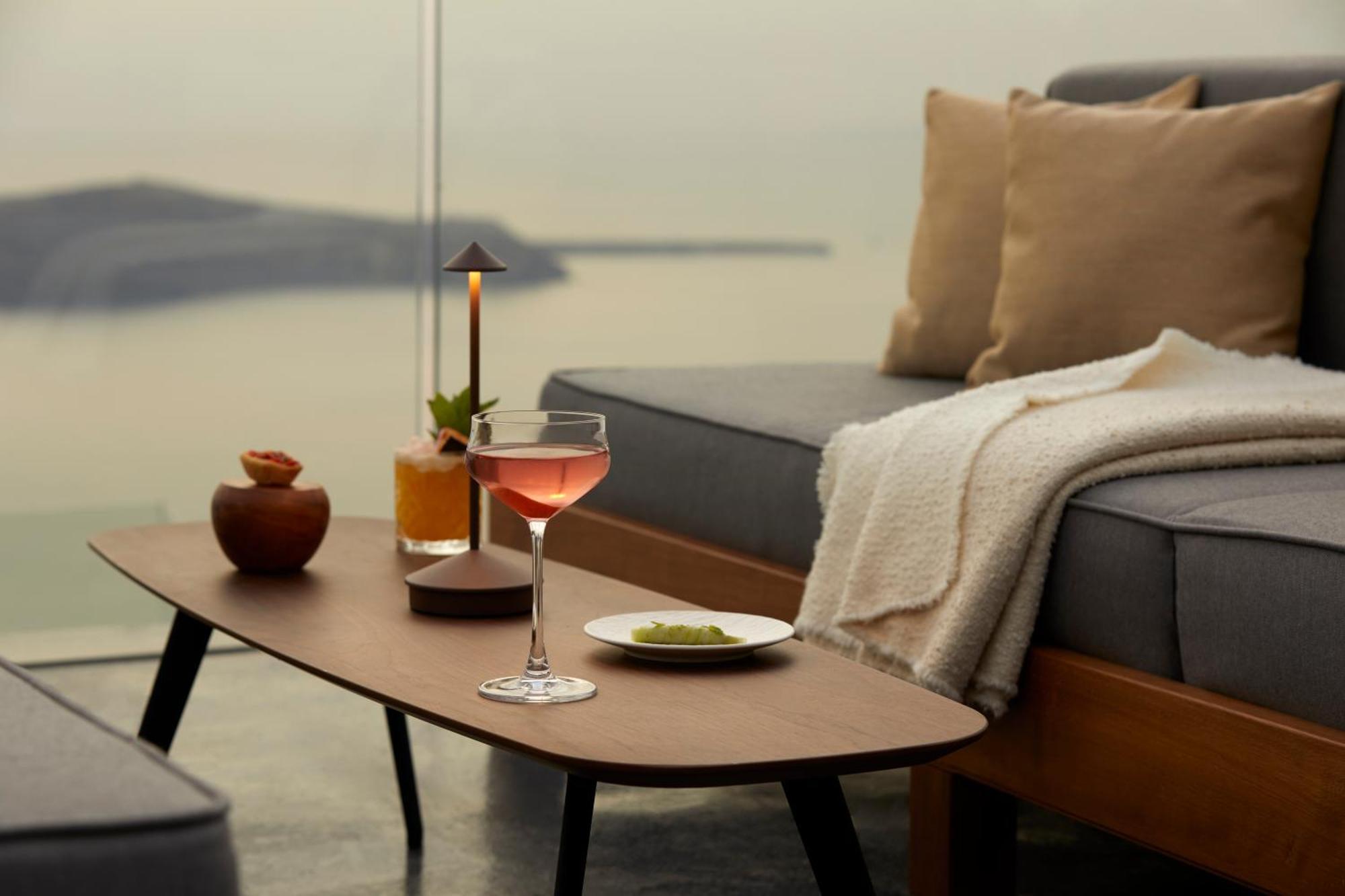 Hotel Kivotos Santorini à Imerovígli Extérieur photo